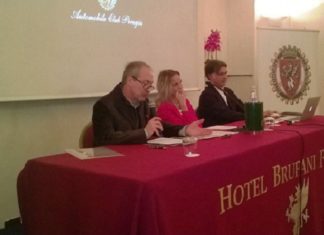 Donne e motori nel calendario 2016 dell’Automobile Club Perugia