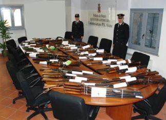 Detenzione illegale di armi, controlli della Polizia