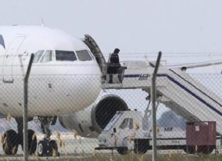 Passeggero umbro a bordo del volo Egyptair dirottato