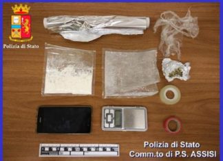 Madre trova della droga e fa arrestare il figlio