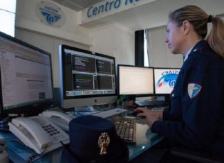 La Polizia Postale informa i giovani sui pericoli del web