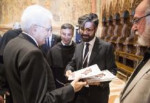 A Mattarella una copia della rivista San Francesco. E' stata consegnata in occasione della visita del Presidente alla Basilica di Assisi.