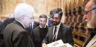 A Mattarella una copia della rivista San Francesco. E' stata consegnata in occasione della visita del Presidente alla Basilica di Assisi.