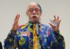 Patch Adams fa visita ai bambini dell'ospedale di Perugia