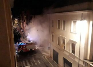 A fuoco un Suv nel centro di Terni