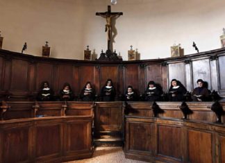 Container per le suore benedettine di Norcia