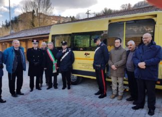 I Carabinieri donano uno scuolabus al Comune di Preci