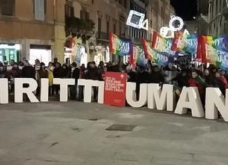 Gli operai della Perugina in piazza per la Giornata dei Diritti Umani