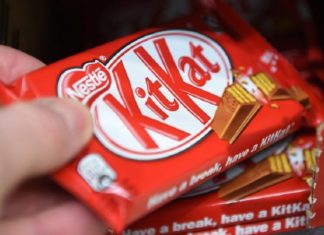 "Pieno impegno" della Nestlé per il cioccolato