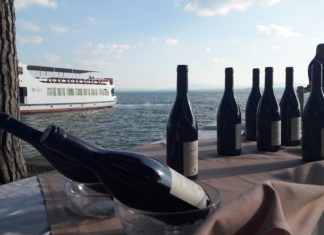 Passignano: tra swing e jazz si sorseggia vino bio in riva al Trasimeno