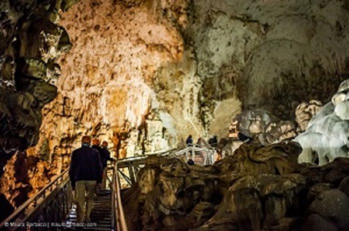 Sigillo, Grotte di Monte Cucco: uno spettacolo mozzafiato
