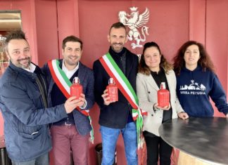 Presentata la nuova bottiglia artistica di Birra Perugia