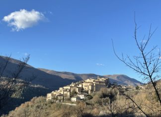 Vallo di Nera: al via “Sentieri, Vicoli e Racconti”, esperienze nella natura e nei luoghi di cultura