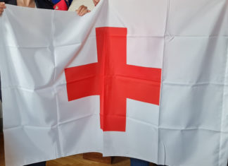 La bandiera della Croce Rossa sarà esposta nel Palazzo della Provincia di Perugia