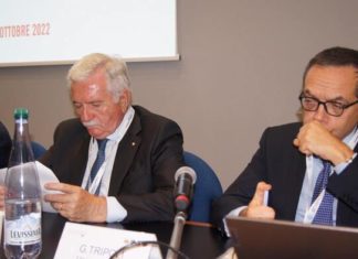 Mencaroni tra i vertici di Assocamerestero