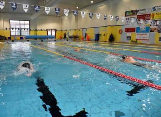 Partita la “24 ore” di nuoto, maratona di beneficenza