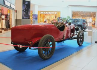 Fiera del disco e Coppa della Perugina: il fine settimana al Quasar Village è tra musica e motori