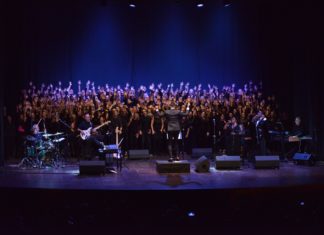 Al teatro Lyrick di Assisi il canto dell’anima dei trecento artisti di Gospel Connection Mass Choir