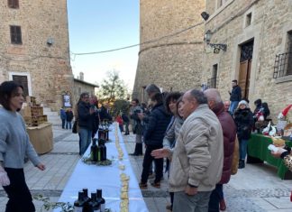 Chiuso ‘Sapere di pane sapore di olio’: successo per lo show di Giorgione e la bruschetta in piazza