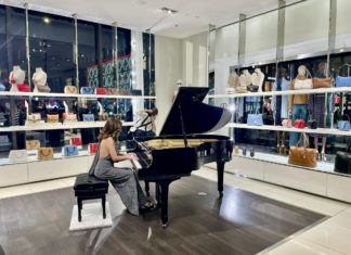 Cristiana Pegoraro suona a New York nella maison Michael Kors