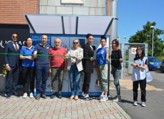 Al Centro commerciale Castello installato un compattatore Coripet per avviare a riciclo le bottiglie in Pet