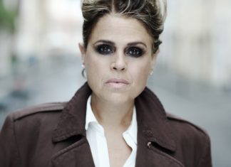 Musica e solidarietà con il concerto di Tosca a Todi per “Moon in Canto” Musica e solidarietà con il concerto di Tosca a Todi per "Moon in Canto"