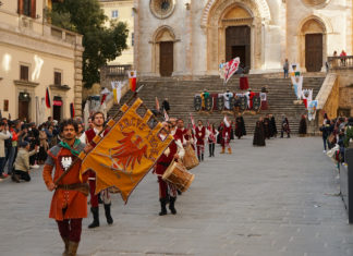 A Todi entra nel vivo la Disfida di san Fortunato, patrono della città