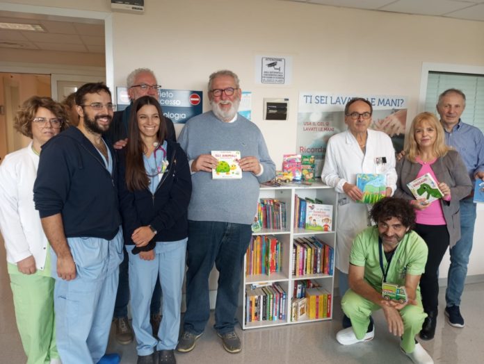 Ospedale Città di Castello, donati 150 libri alla Pediatria