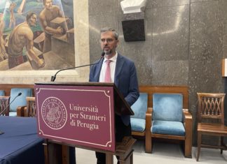 Il rettore dell’Università per Stranieri di Perugia in Cina con Mattarella