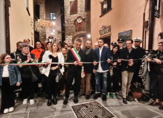 Inaugurata la 40ª Festa del bosco di Montone: colori e sapori d’autunno pervadono il borgo dell’Alta Umbria