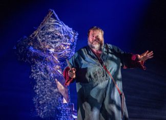 Stefano Fresi con “Dioggene” apre le Stagioni di Corciano e Marsciano