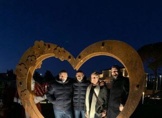 Barton Park: svelata l’opera d’arte “La forza dell’amore”