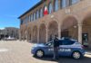 Tampona un’auto e aggredisce conducente e agenti: arrestato 39enne