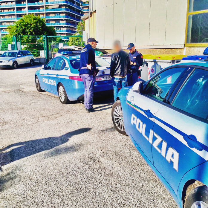 Perugia, viola divieto avvicinamento: arrestato dalla Polizia