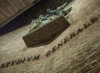 UniPg propone un “viaggio alla scoperta dei buchi neri” con l’astrofisico Luciano Rezzolla