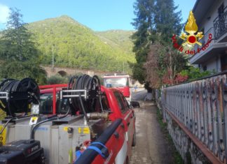 Terni, incendio in cucina: lavatrice in fiamme, salvi due anziani