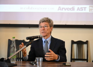 L’economista Jeffrey Sachs a Terni: “Necessario piano di connessione energetica tra Europa, Medio Oriente e Nord Africa”