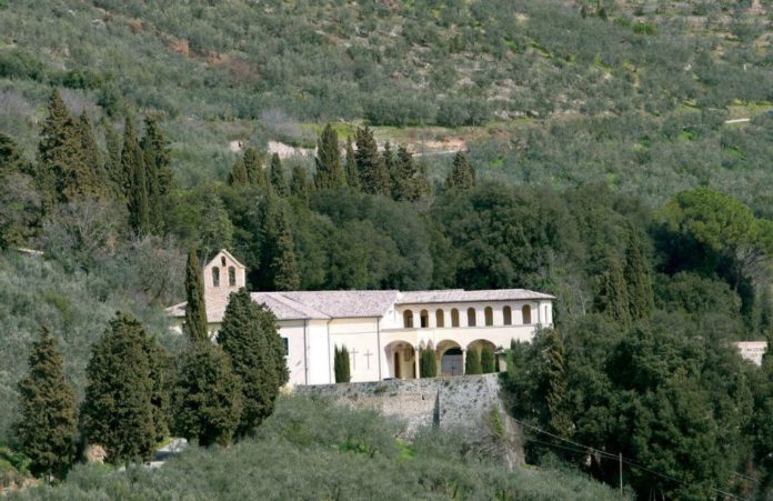 Spello, servizio navetta gratuito per Cimitero civico di San Girolamo
