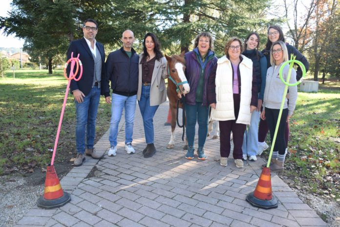 Un cavallo sotto gli alberi Citta di Castello presentazione progetto (3)