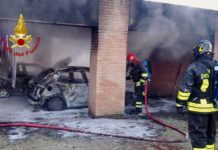 Castiglione del Lago, due auto in fiamme: intervento dei Vigili del Fuoco
