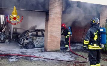 Castiglione del Lago, due auto in fiamme: intervento dei Vigili del Fuoco