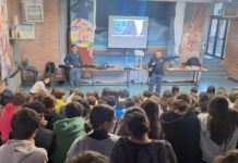 La Polizia di Stato di Perugia incontra gli studenti dell’Istituto Comprensivo Assisi 1 per una lezione sulla legalità