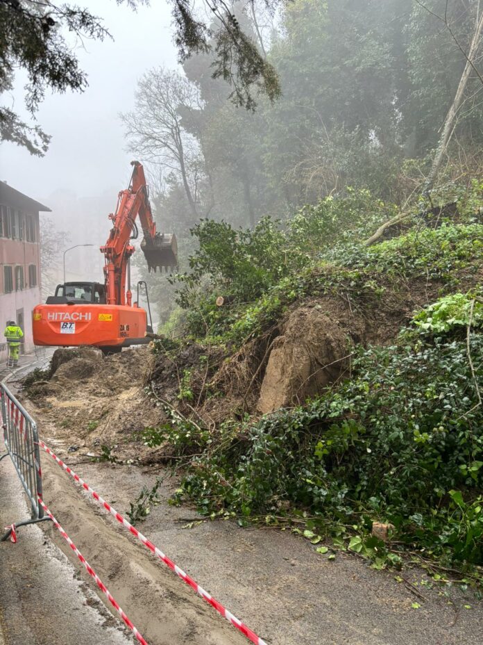 Frana via San Giuseppe: partiti i lavori per riapertura strada